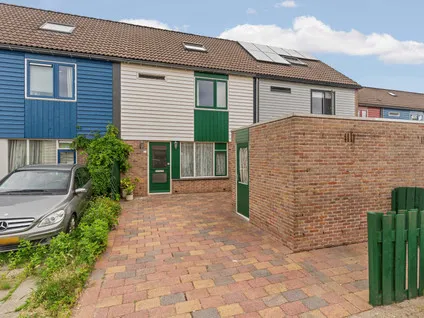 Tussenwoning te koop: Hollands Diepstraat 70, Zeestromen en Slotenbuurt Lelystad