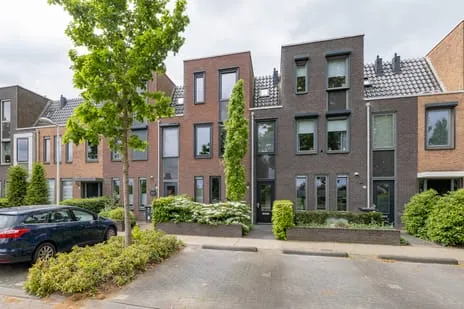 Tussenwoning te koop: Hollands Hoenlaan 15, Veller Barneveld