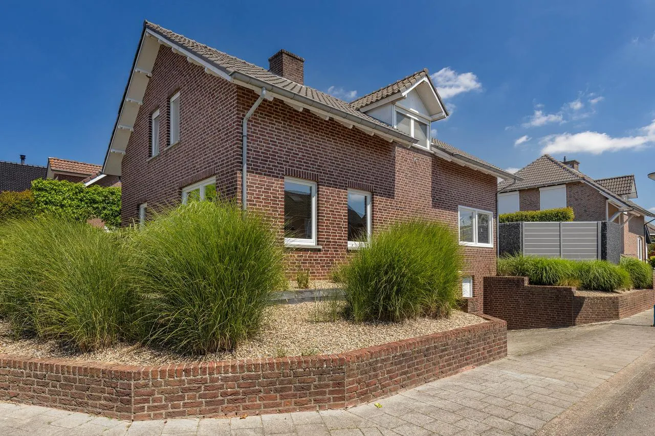 Vrijstaande woning te koop: Holsberg 26, Urmond