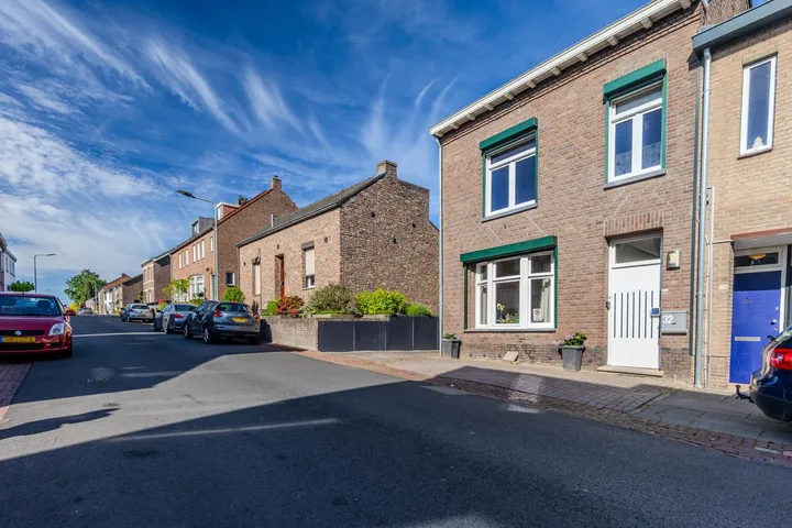 Hoekwoning te koop: Holstraat 32, Rothem Meerssen