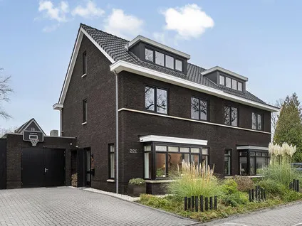 Twee-onder-één-kap te koop: Hölterhofweg 222, Buurtschap Broekheurne Enschede
