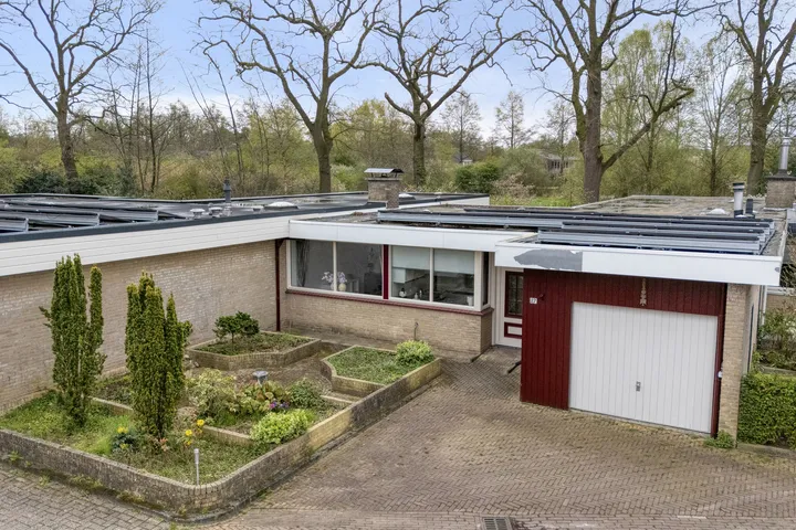 Tussenwoning te koop: Holthuizenbrink 27, Wesselerbrink Zuid-Oost Enschede