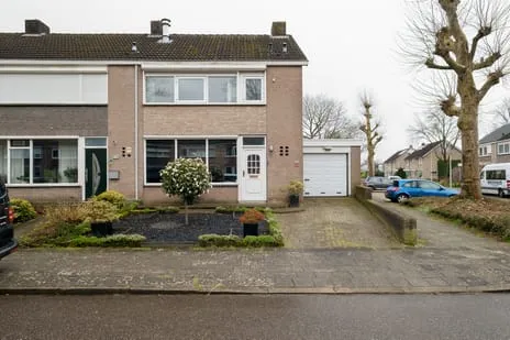 Hoekwoning te koop: Holtinkstraat 27, Losser-West Losser
