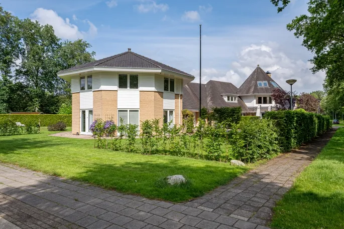 Vrijstaande woning te koop: Holtkampen 1, Vries Vries