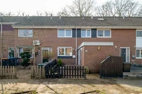Tussenwoning te koop: Holtwiklanden 42, Stroinkslanden-Zuid Enschede
