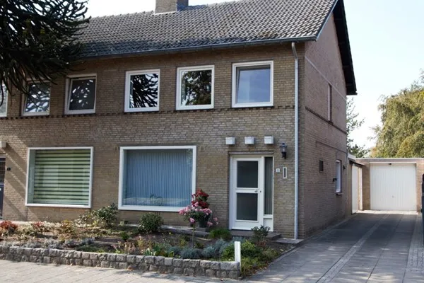 Hoekwoning te koop: Hombergstraat 11, Hegelsom