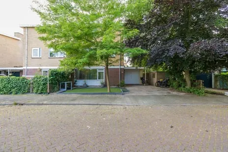 Corner house for sale: Homeruslaan 17, Voscuyl Oegstgeest
