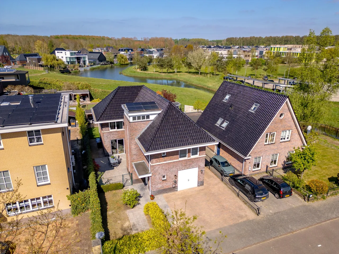 Vrijstaande woning te koop: Homeruslaan 49, Almere