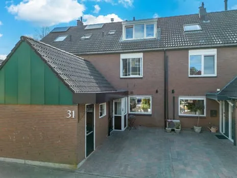 Tussenwoning te koop: Hommel 31, De Zoom Soest