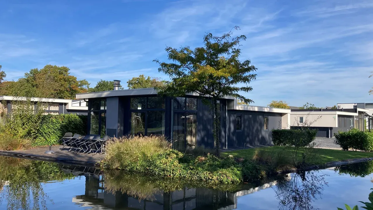 Vrijstaande woning te koop: Hommelweg 2-670, Susteren
