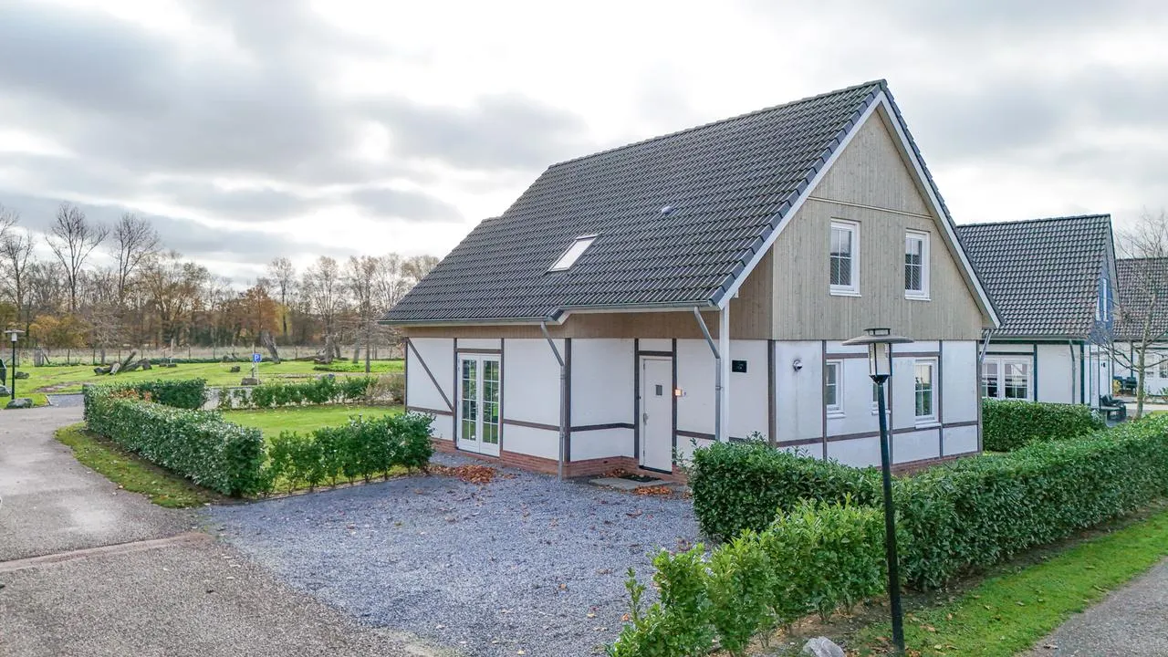 Vrijstaande woning te koop: Hommelweg 2, Susteren