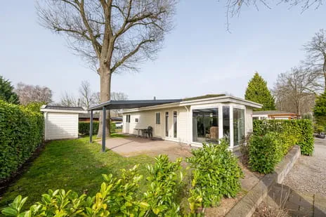 Vrijstaande woning te koop: Hommelweg 2R119, Recreatiepark Hommelheide Susteren