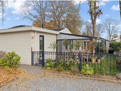 Vrijstaande woning te koop: Hommelweg 2R131, Recreatiepark Hommelheide Susteren