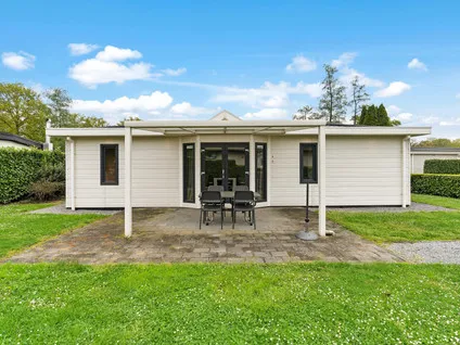 Vrijstaande woning te koop: Hommelweg 2R334, Recreatiepark Hommelheide Susteren