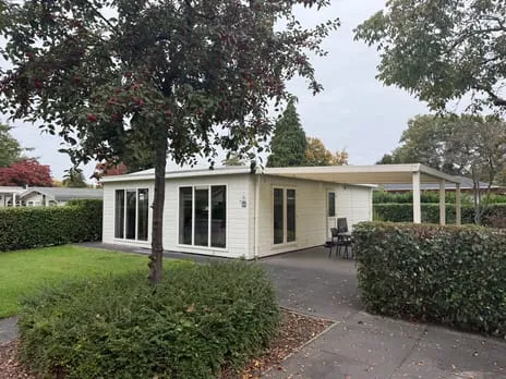 Vrijstaande woning te koop: Hommelweg 2R408, Recreatiepark Hommelheide Susteren