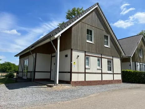 Vrijstaande woning te koop: Hommelweg 2R514, Recreatiepark Hommelheide Susteren