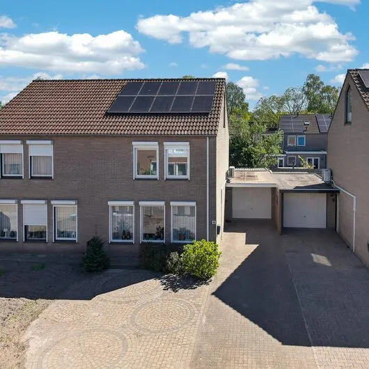 Tussenwoning te koop: Hondsdraf 6, Klazienaveen-Noord Klazienaveen
