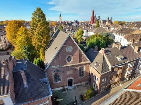 Tussenwoning te koop: Hondstraat 12, Binnenstad Maastricht