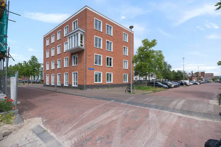Appartement te koop: Hongarijehof 50, Europakwartier W.-Zuid Almere