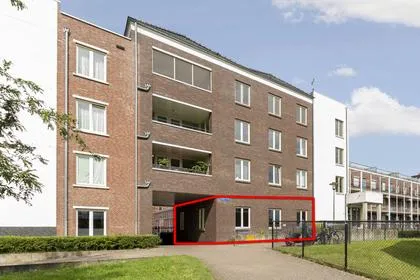 Appartement te koop: Hongarijehof 8, Europakwartier W.-Zuid Almere