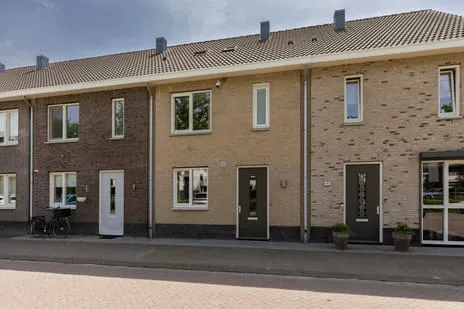 Tussenwoning te koop: Honingbij 26, De Gentiaan Son En Breugel