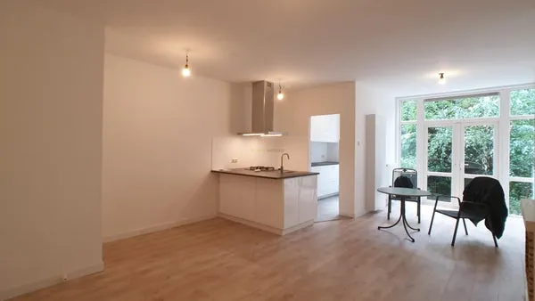 Woning te huur: Honingerdijk, Struisenburg Rotterdam