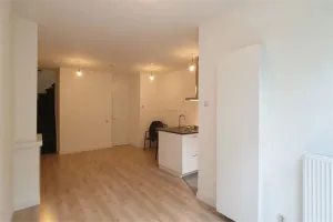 Woning te huur: Honingerdijk, Struisenburg Rotterdam