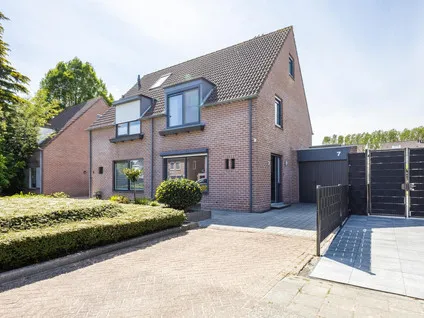 Hoekwoning te koop: Honoré Colsenhof 7, Kern Sluiskil Sluiskil