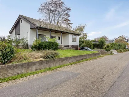 Vrijstaande woning te koop: Honthem 11, Margraten