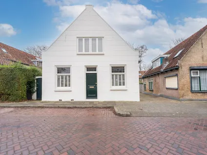 Vrijstaande woning te koop: Hoofd 7, Kern Zuidland Zuidland