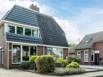 Twee-onder-één-kap te koop: Hoofdkade 153, Parkwijk Stadskanaal