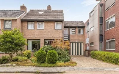 Twee-onder-één-kap te koop: Hoofdkade 50, Parkwijk Stadskanaal