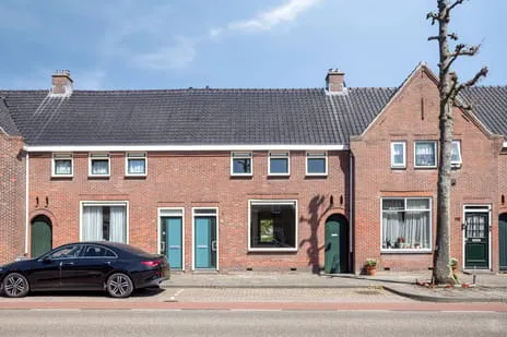 Tussenwoning te koop: Hoofdstraat 113, Bergen Terheijden