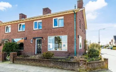 Twee-onder-één-kap te koop: Hoofdstraat 117, Zenderen Zenderen