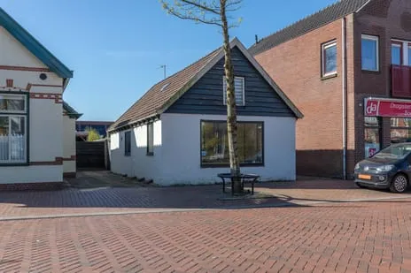 Twee-onder-één-kap te koop: Hoofdstraat 131, Grootegast Grootegast