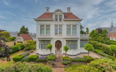 Vrijstaande woning te koop: Hoofdstraat 153, Oranjebuurt Sassenheim