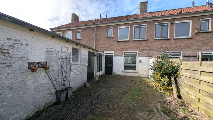 Tussenwoning te koop: Hoofdstraat 173, Doeskwartier Leiderdorp