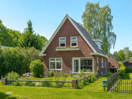 Vrijstaande woning te koop: Hoofdstraat 18, Elp Elp