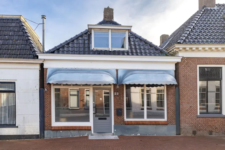 Tussenwoning te koop: Hoofdstraat 22, Ferwerd Ferwert