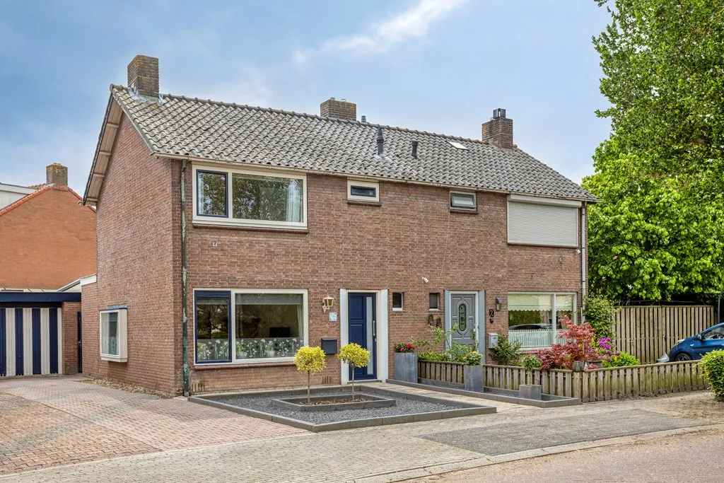 Twee-onder-één-kap te koop: Hoofdstraat 28, Andelst