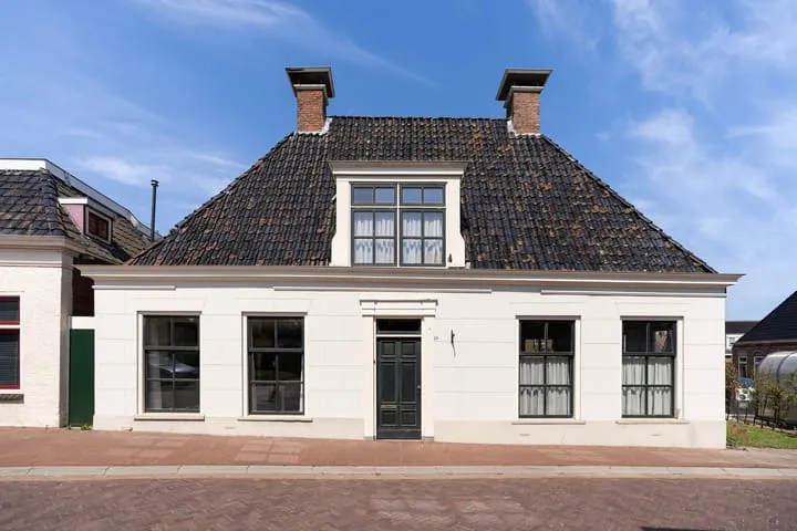Detached house for sale: Hoofdstraat 29, Ferwerd Ferwert