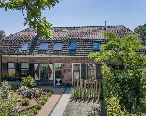 Tussenwoning te koop: Hoofdstraat 36, Buitengebied Voorthuizen Voorthuizen