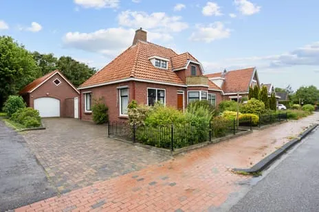 Vrijstaande woning te koop: Hoofdstraat 6, Kloosterburen Kloosterburen