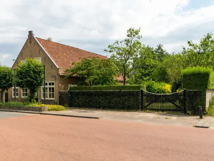 Vrijstaande woning te koop: Hoofdstraat 83, Capelle / Nieuwe Vaart Sprang-Capelle