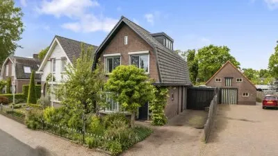 Vrijstaande woning te koop: Hoofdstraat 9, Zeeheldenwijk Voorthuizen