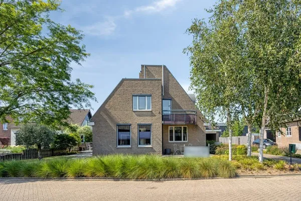 Woning te koop: Hoofdstraat, Genderen Genderen