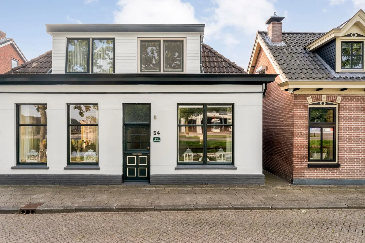 Twee-onder-één-kap te koop: Hoofdvaart 54, Dedemsvaart