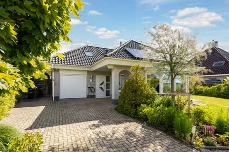 Detached house for sale: Hoofdweg 132, Birdaard Burdaard