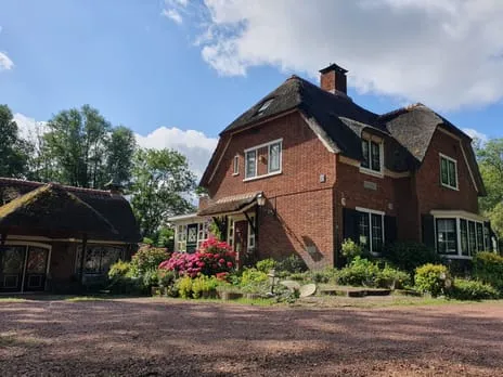Vrijstaande woning te koop: Hoofdweg 156, Lijnden Omgeving Lijnden