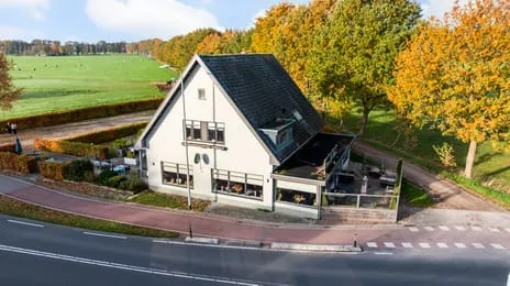 Vrijstaande woning te koop: Hoofdweg 215, Bosgebied Loenen Loenen